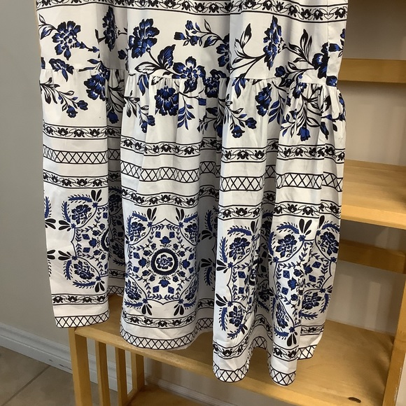 2/$40 LANE BRYANT 18-20 PLUS FIT Maxi Skirt White, Blues, & Black - Picture 4 of 9